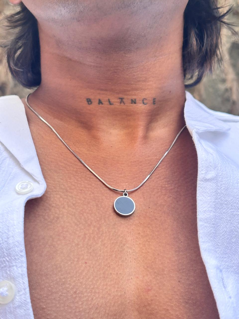 Round Black Pendant Chain